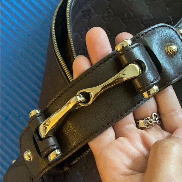 Authentic Gucci Leather Purse - Picture 4 of 8